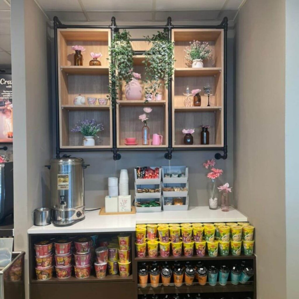 Uniwell Shell Rest-n-Go Shelf Cabinet